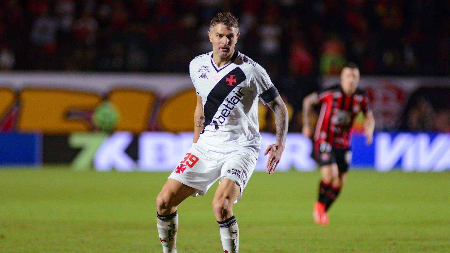 A provável escalação do Vasco contra o Fortaleza pelo Brasileirão