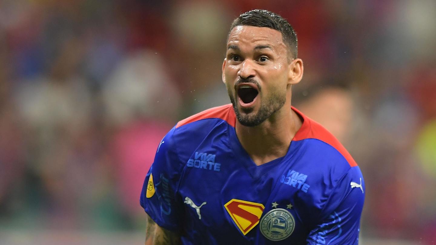 Bahia se impõe, goleia o Grêmio e se recupera no Brasileirão